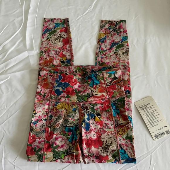 🆕🌸 Lululemon Seawheeze 2018 Fast and Free 7/8 Tight II Floral Cherry Blossom - Picture 7 of 9